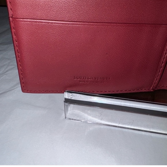 Bottega Veneta red wallet - Picture 2 of 5